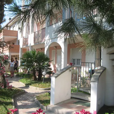 Belvilla By Oyo Lido Estensi Bilo Doria Apartman